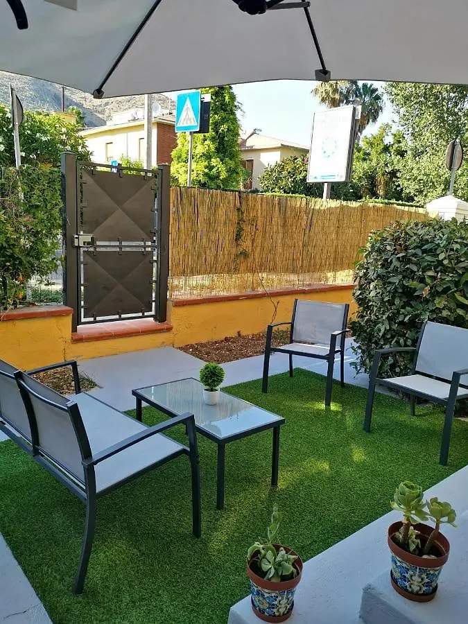 Mondello sicily apartament 0*,